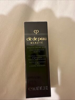 clé de peau Beauté Rouge Crème Mat Lipstick - shade 115 cordyline